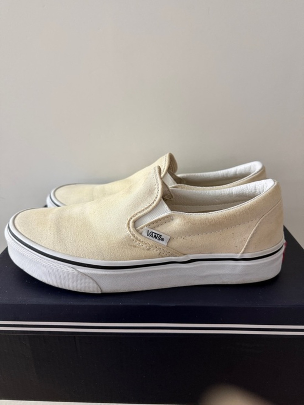 Vans Classic Slip-On in Cream and White